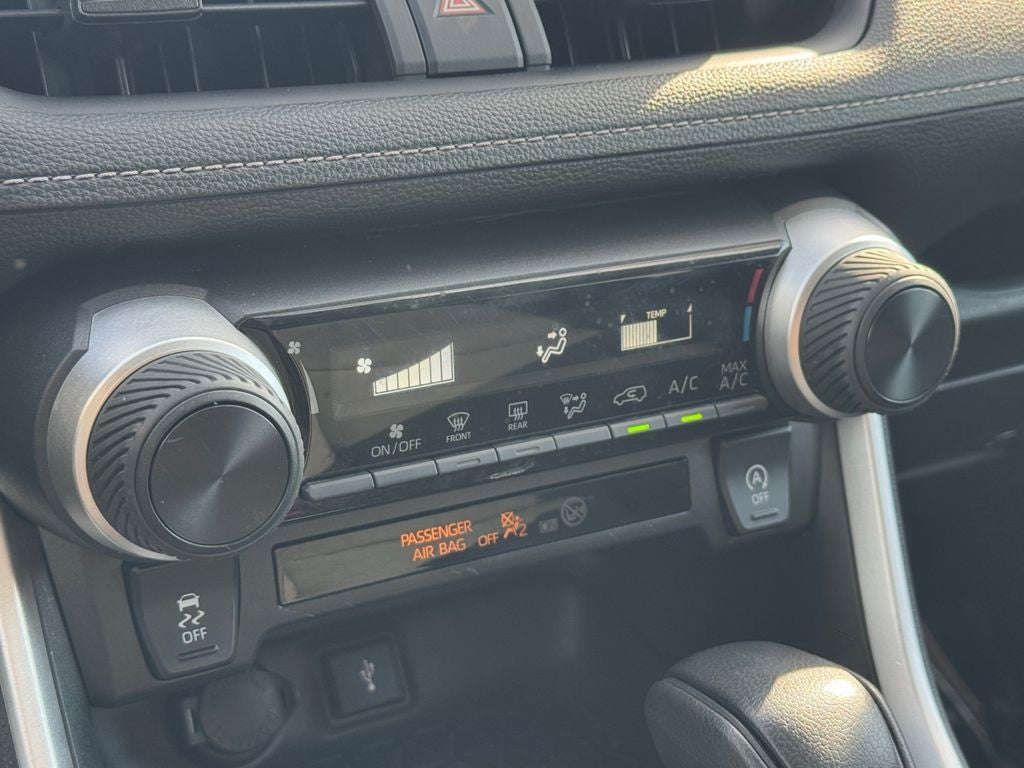 2022 Toyota RAV4 LE AWD