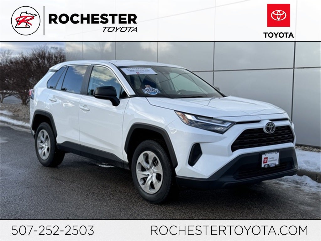 2024 Toyota RAV4 LE
