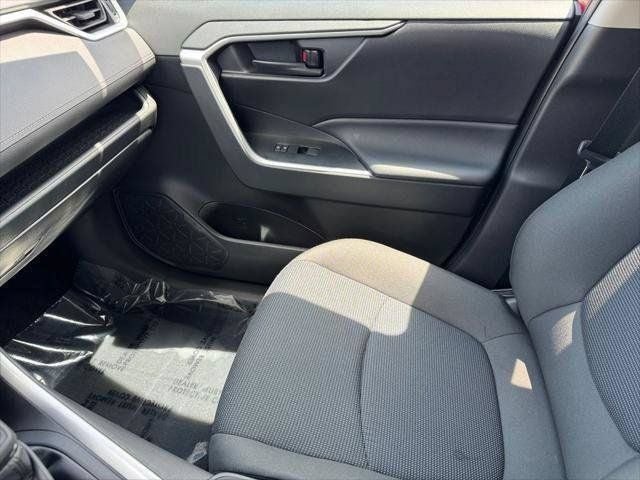 2023 Toyota RAV4 LE AWD