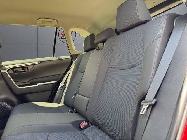2023 Toyota RAV4 LE AWD
