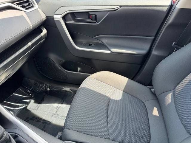 2023 Toyota RAV4 LE AWD
