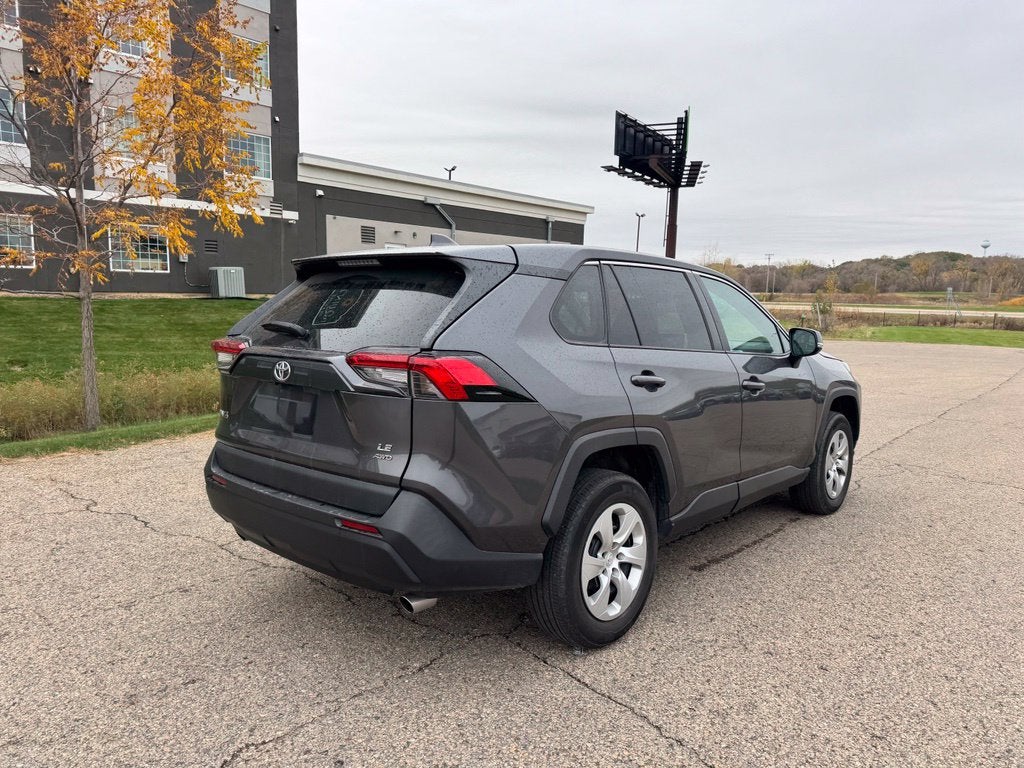 2023 Toyota RAV4 LE AWD