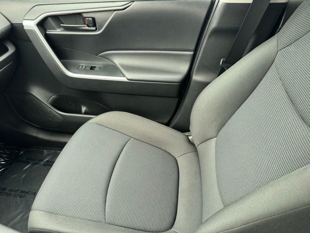 2022 Toyota RAV4 LE AWD