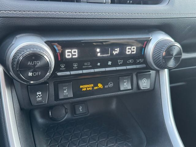 2021 Toyota RAV4 XLE AWD