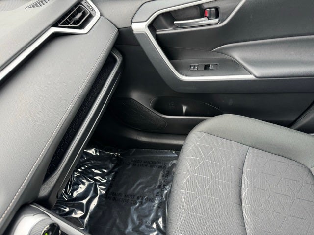 2025 Toyota RAV4 XLE AWD