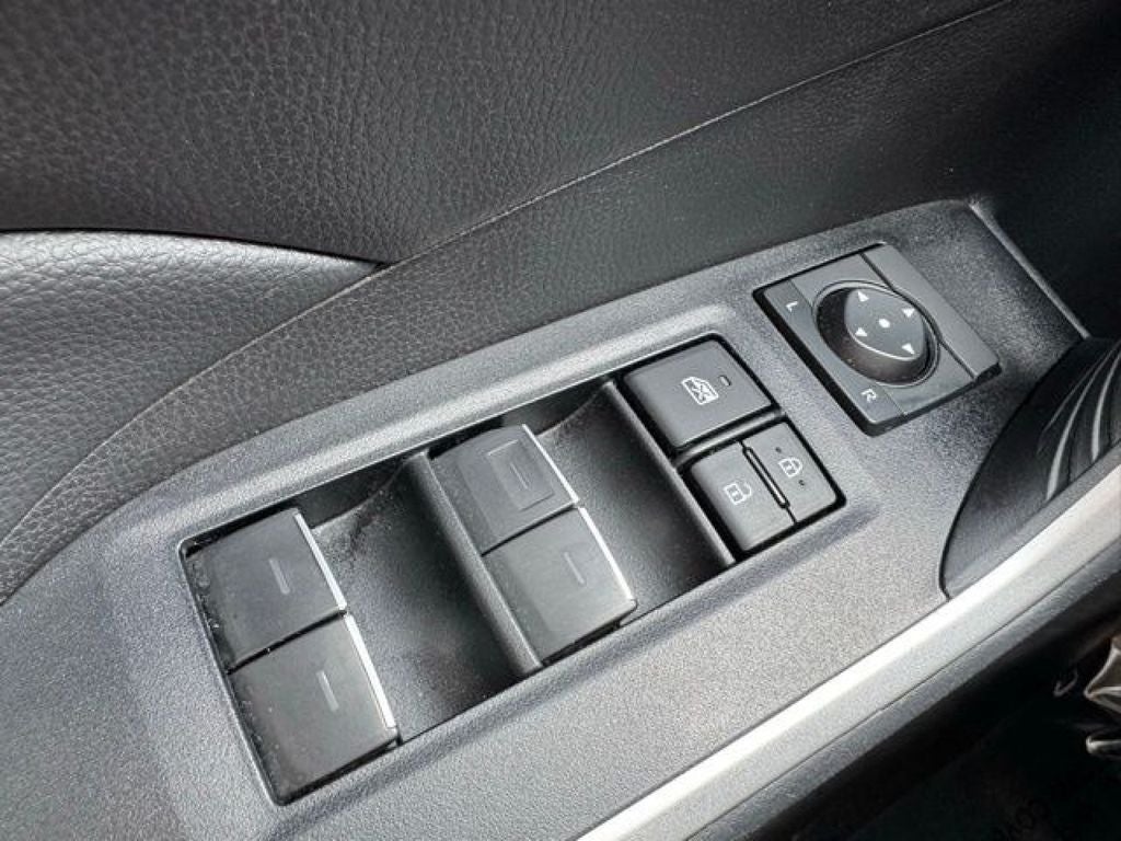 2025 Toyota RAV4 XLE AWD