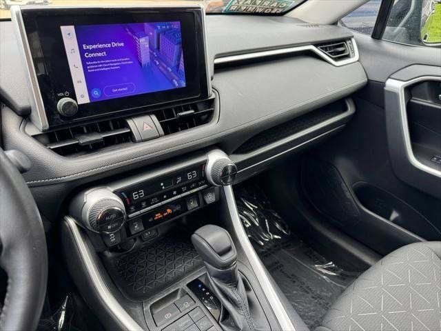 2023 Toyota RAV4 XLE AWD