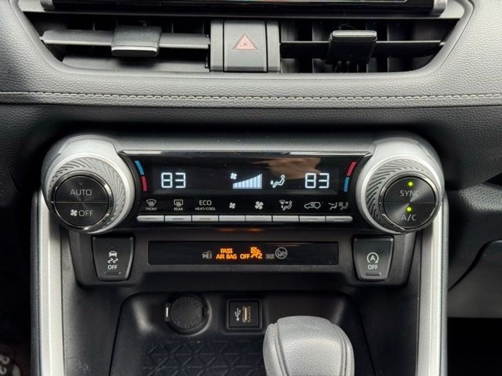 2025 Toyota RAV4 XLE AWD