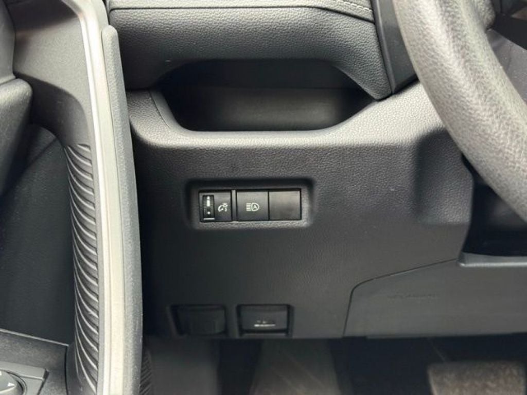 2025 Toyota RAV4 XLE AWD