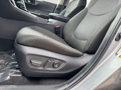 2025 Toyota RAV4 XLE AWD