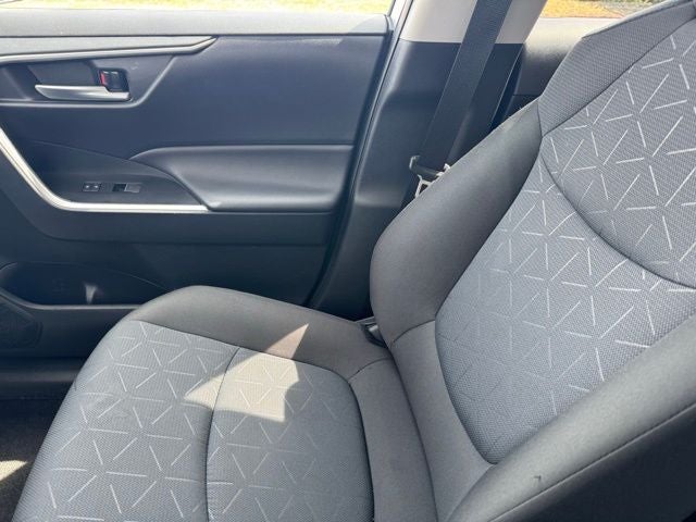 2025 Toyota RAV4 XLE AWD