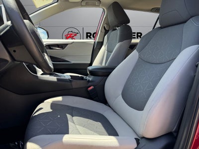 2023 Toyota RAV4 XLE AWD