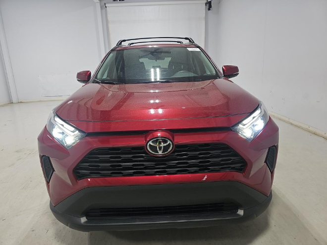 2023 Toyota RAV4 XLE AWD