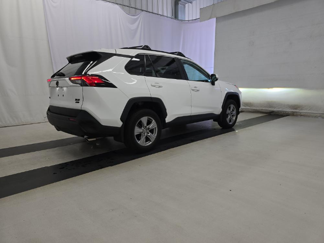 2024 Toyota RAV4 XLE AWD