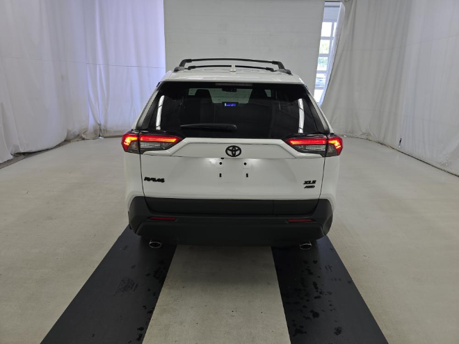 2024 Toyota RAV4 XLE AWD