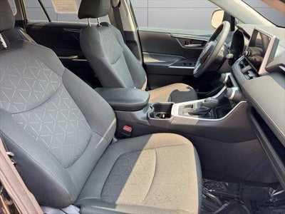 2024 Toyota RAV4 XLE AWD