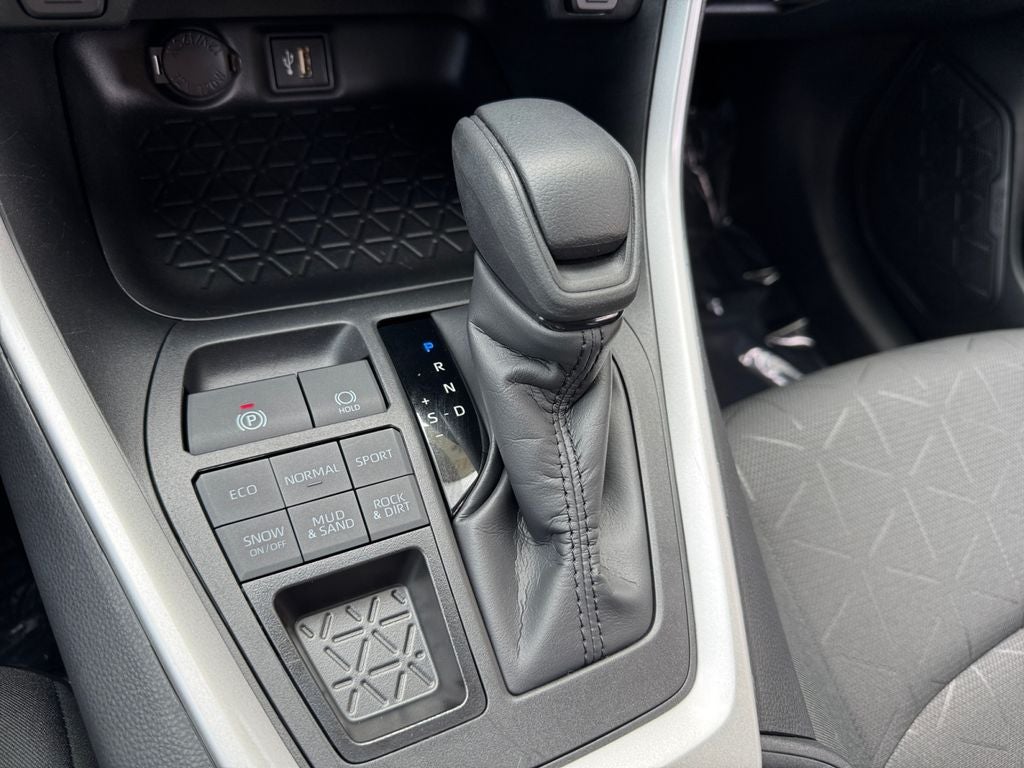 2024 Toyota RAV4 XLE AWD