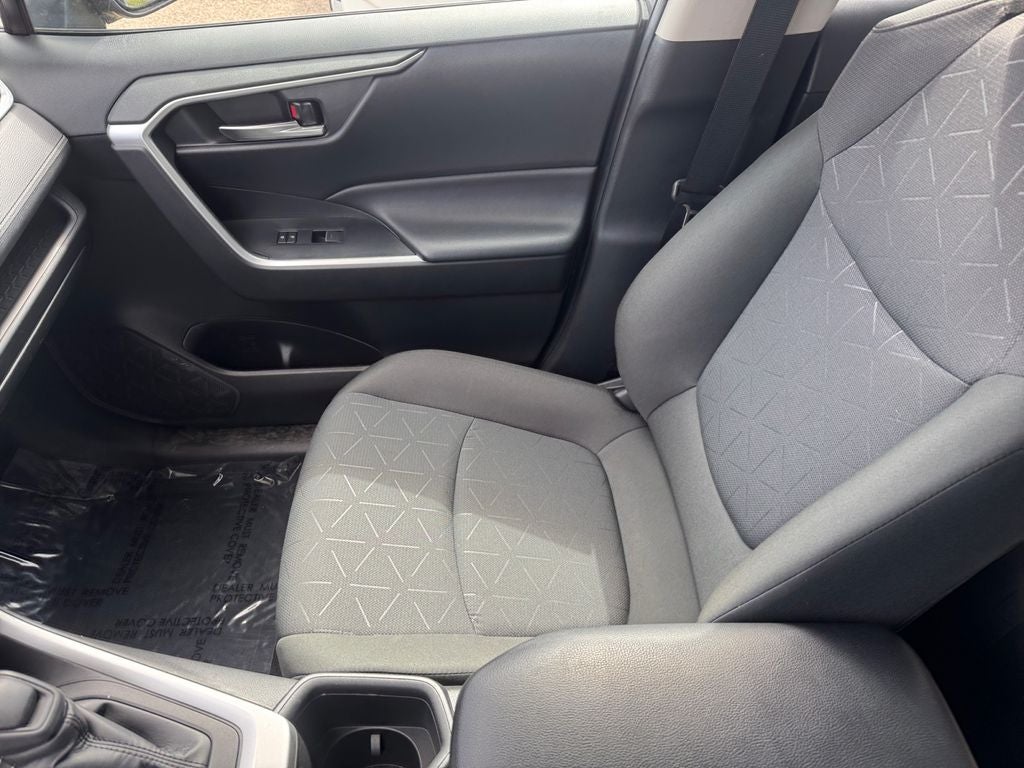 2024 Toyota RAV4 XLE AWD