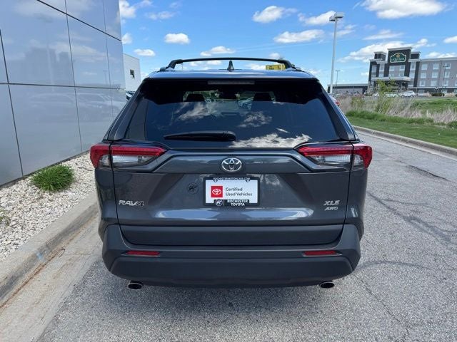 2025 Toyota RAV4 XLE - Photo 38