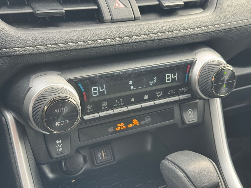 2025 Toyota RAV4 XLE AWD