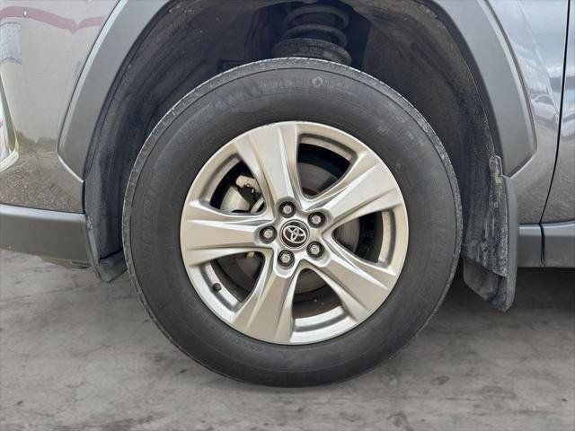 2024 Toyota RAV4 XLE FWD
