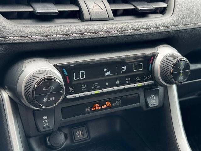 2024 Toyota RAV4 XLE FWD