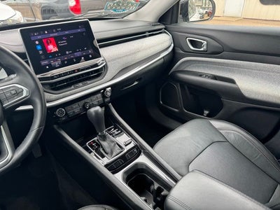 2022 Jeep Compass Latitude Lux 4WD