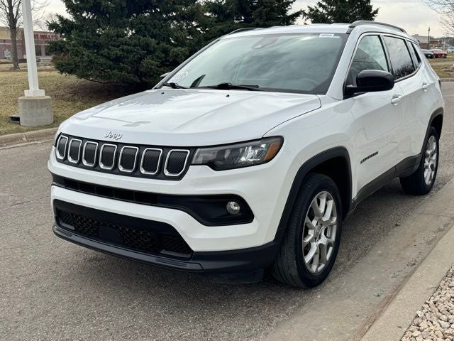 2022 Jeep Compass Latitude Lux 4WD