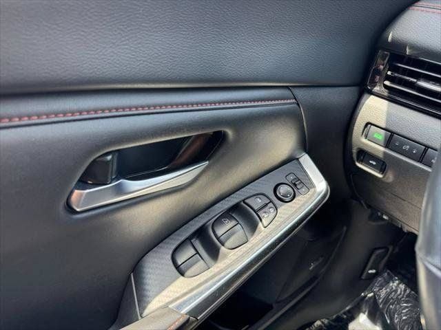 2025 Nissan Sentra SR FWD