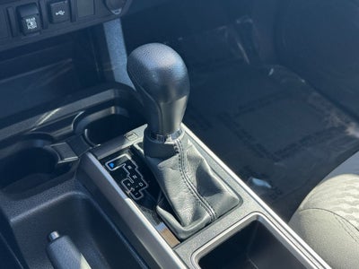 2022 Toyota Tacoma SR5 V6