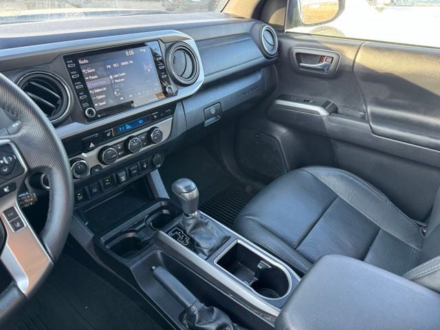 2022 Toyota Tacoma Limited V6