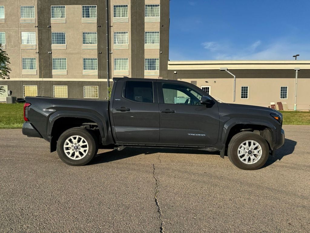 2024 Toyota Tacoma SR5 RWD
