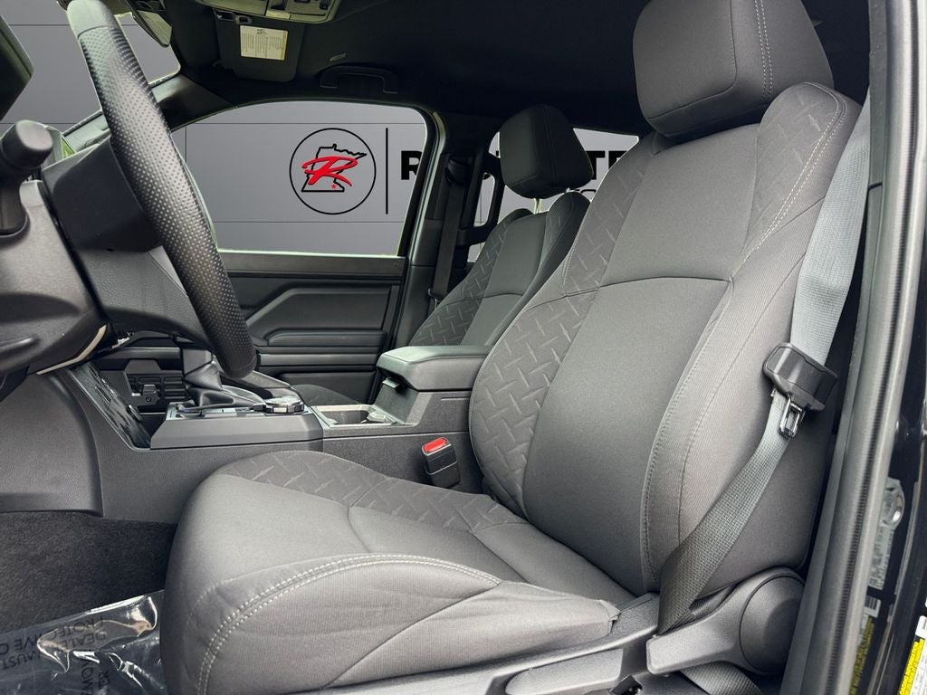 2024 Toyota Tacoma SR5 4WD