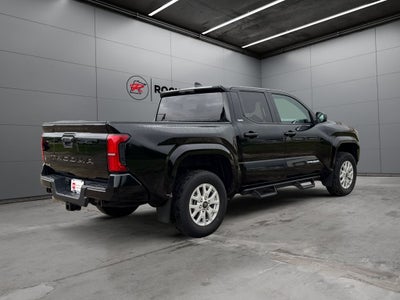2024 Toyota Tacoma SR5 4WD