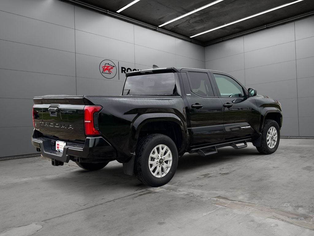 2024 Toyota Tacoma SR5 4WD