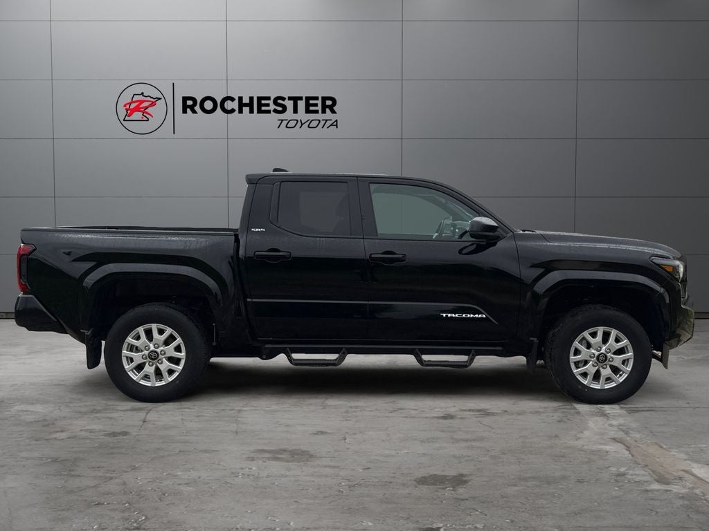 2024 Toyota Tacoma SR5 4WD