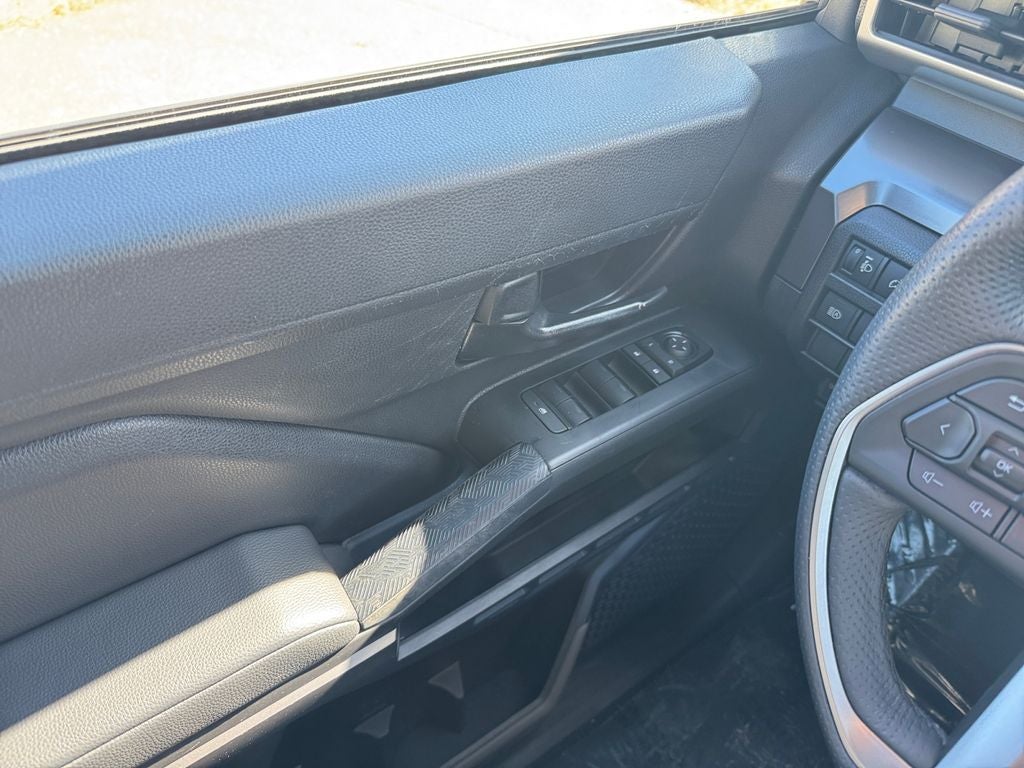 2025 Toyota Tacoma SR5 4WD