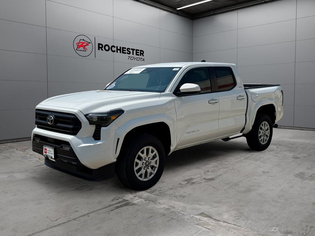 2025 Toyota Tacoma SR5 - Photo 7