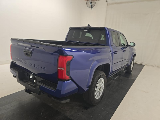 2025 Toyota Tacoma SR5 4WD