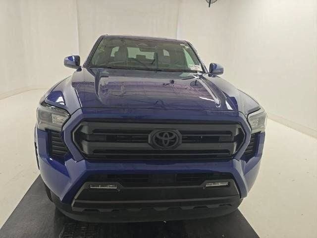 2025 Toyota Tacoma SR5 4WD