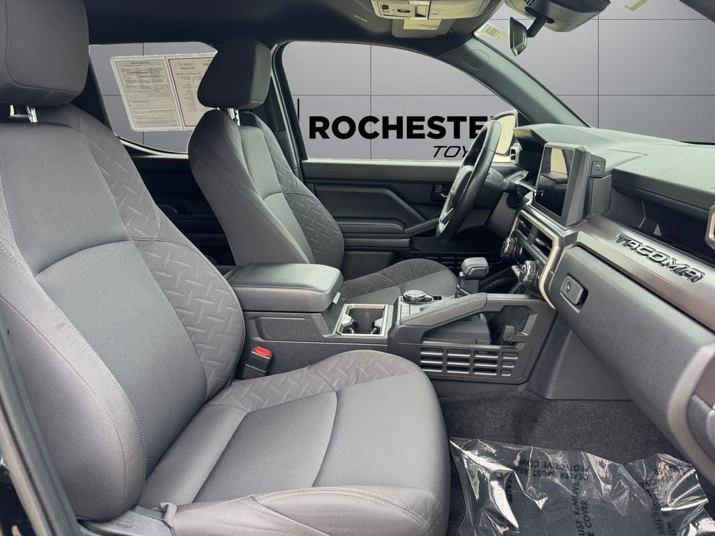 2025 Toyota Tacoma SR5 4WD