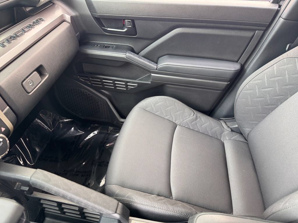 2025 Toyota Tacoma SR5 4WD