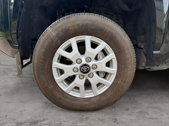 2025 Toyota Tacoma SR5 4WD
