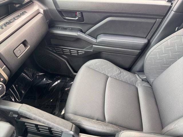 2025 Toyota Tacoma SR5 4WD