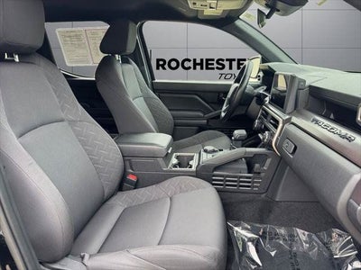 2025 Toyota Tacoma SR5 4WD