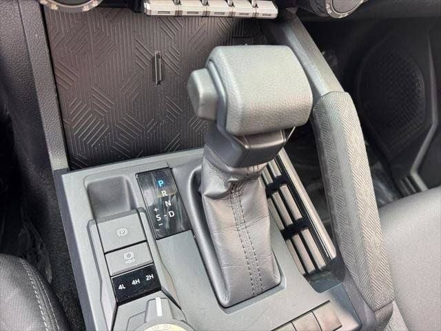 2025 Toyota Tacoma SR5 4WD