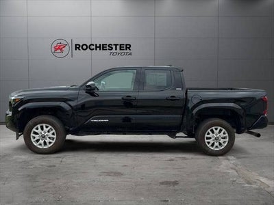 2025 Toyota Tacoma SR5 4WD