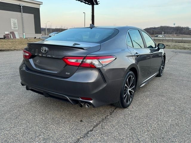 2019 Toyota Camry SE FWD