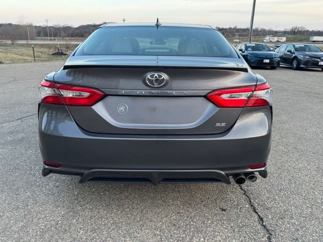 2019 Toyota Camry SE FWD