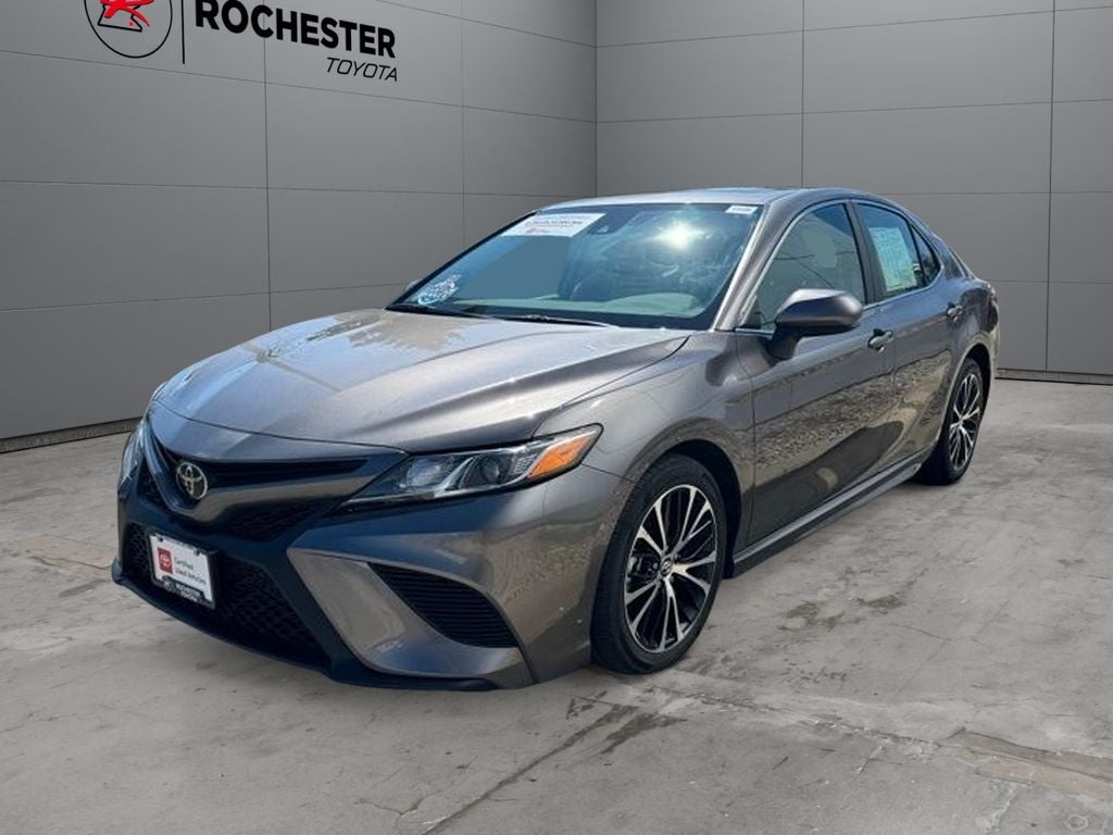 2019 Toyota Camry SE FWD